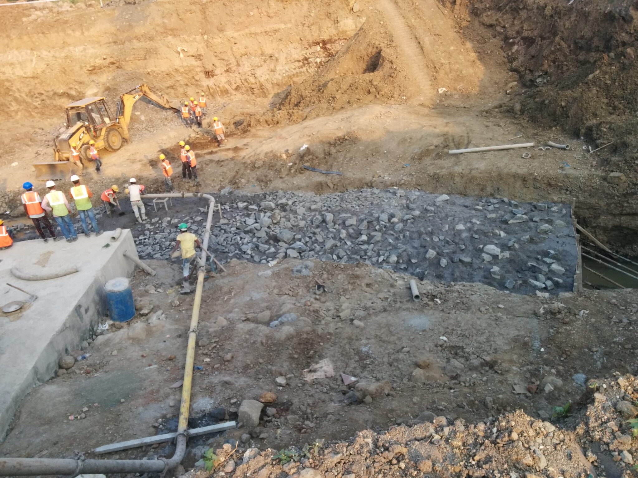 What Is Plum Concrete? Types & Uses ! [Civil